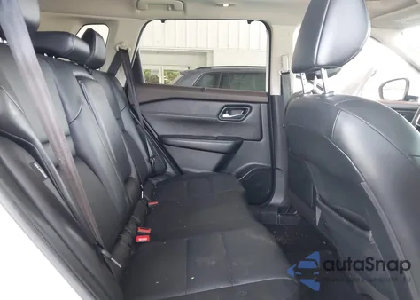 2022 Nissan Rogue Sv Fwd z USA, uszkodzony, nr VIN JN8BT3BA6NW042902